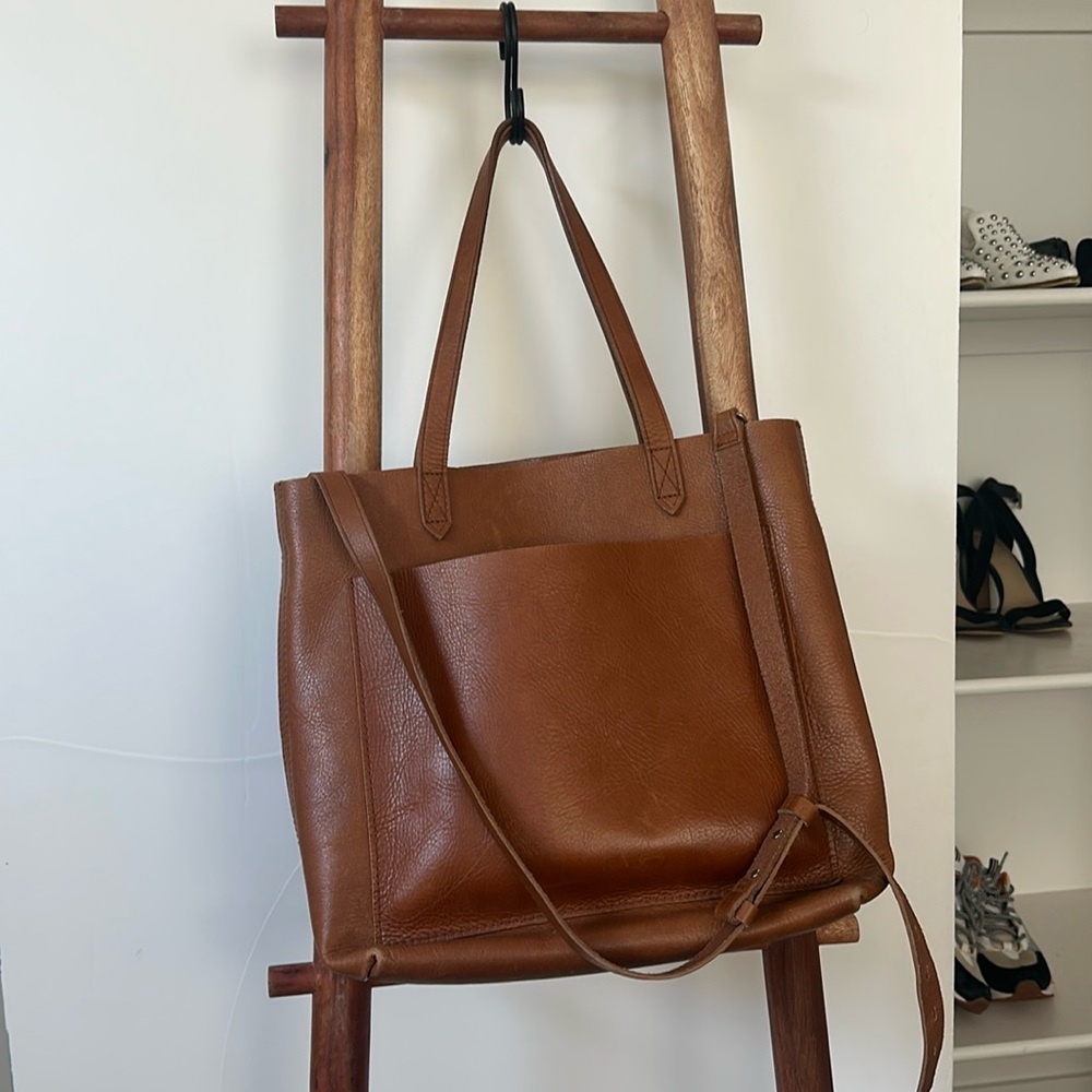 Madewell Medium Transport Tote in Camel Leather